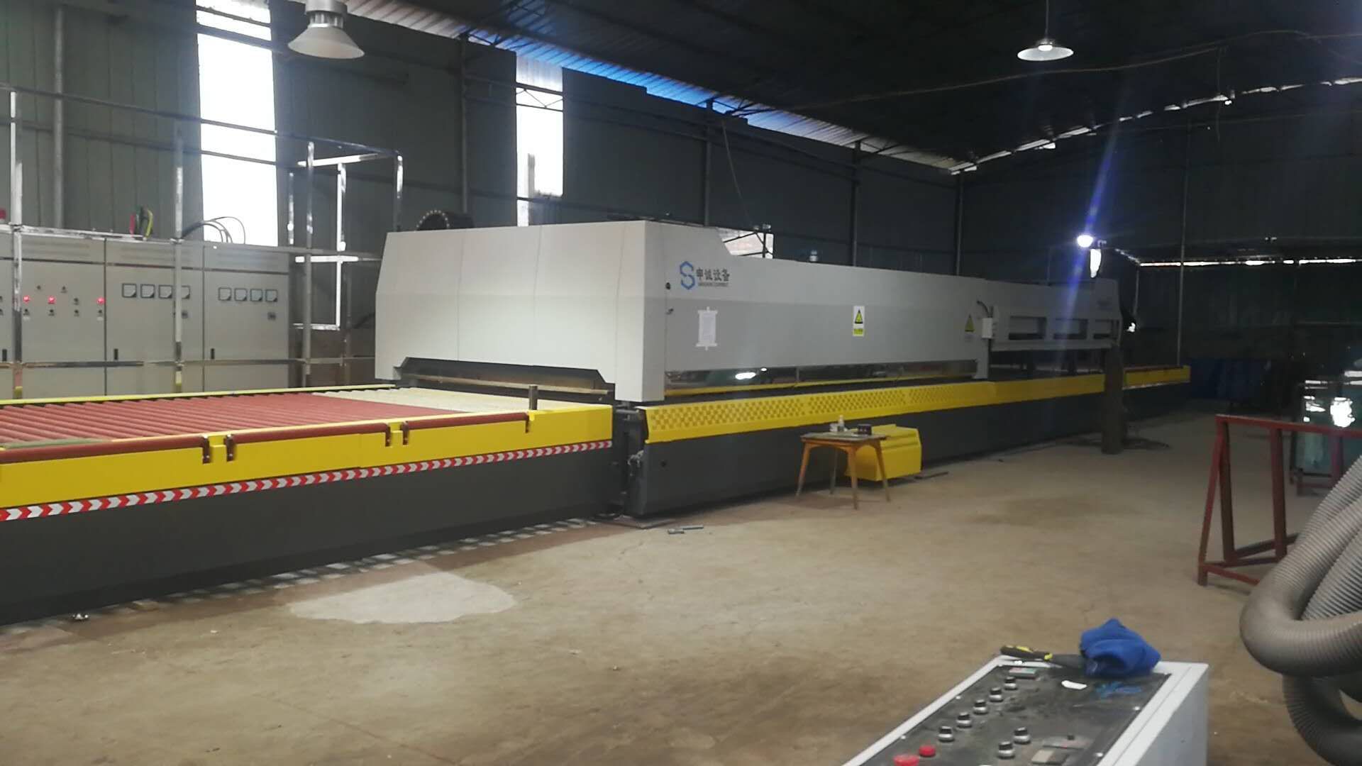 鋼化爐中放片段的作用是什么？