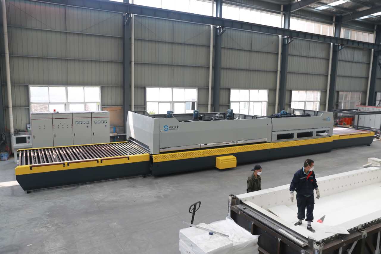 玻璃鋼化爐維護(hù)保養(yǎng)大，千萬(wàn)不要錯(cuò)過(guò)哦！